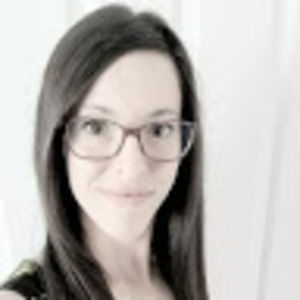 Meet your Posher, Karine